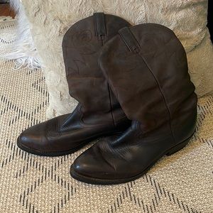 Like new! Men’s Soft leather cowboy boots 10.5EE extra wide